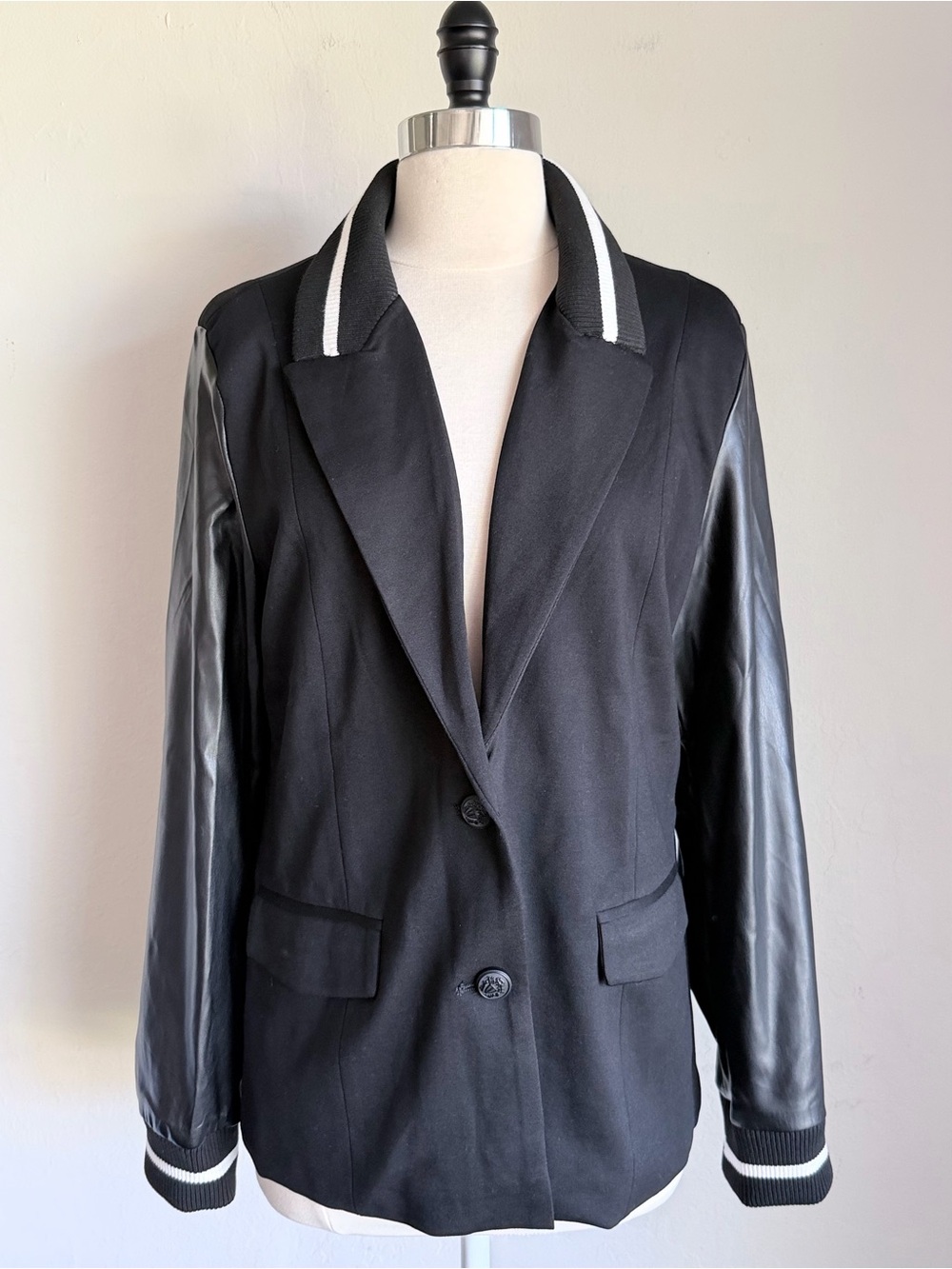 Laundry by Shelli Segal Mixed Media Blazer Jacket, Faux Leather Sleeves, S